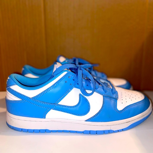 Nike Dunk Low UNC